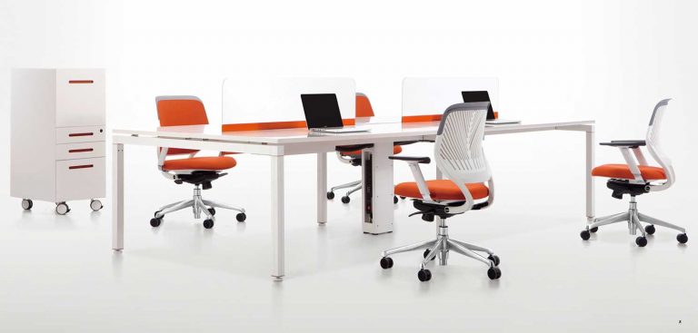 Read more about the article איך לעצב חדר עבודה – עיצוב משרד ביתי