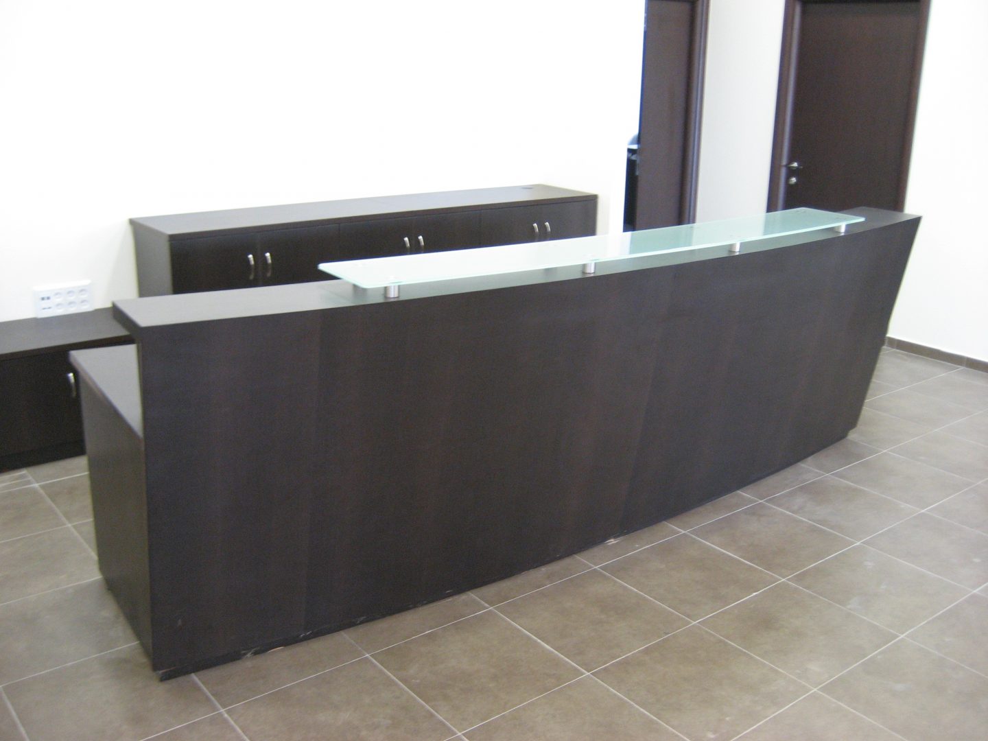 דלפק סטטוס ריהוט משרדי דלפק סטטוס ריהוט משרדי