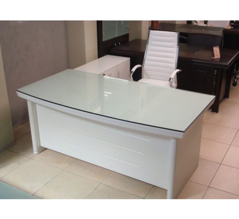 Read more about the article שולחן מחשב פינתי – כך תבחרו נכון