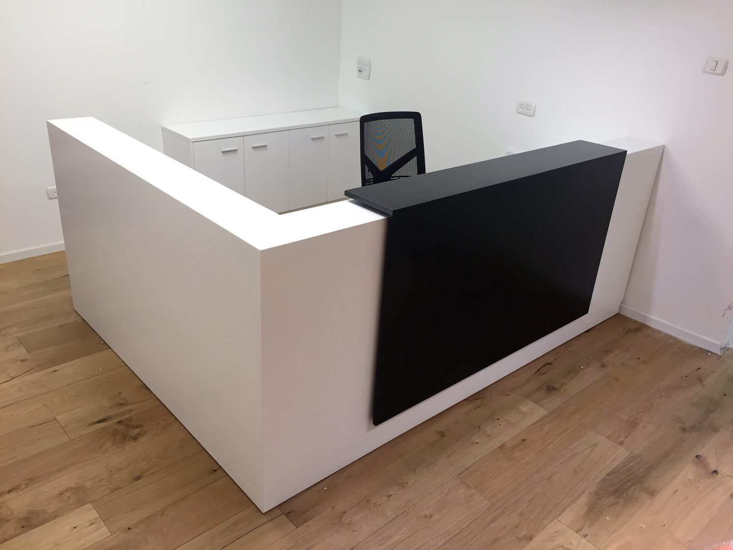 דלפק סטטוס ריהוט משרדי דלפק סטטוס ריהוט משרדי