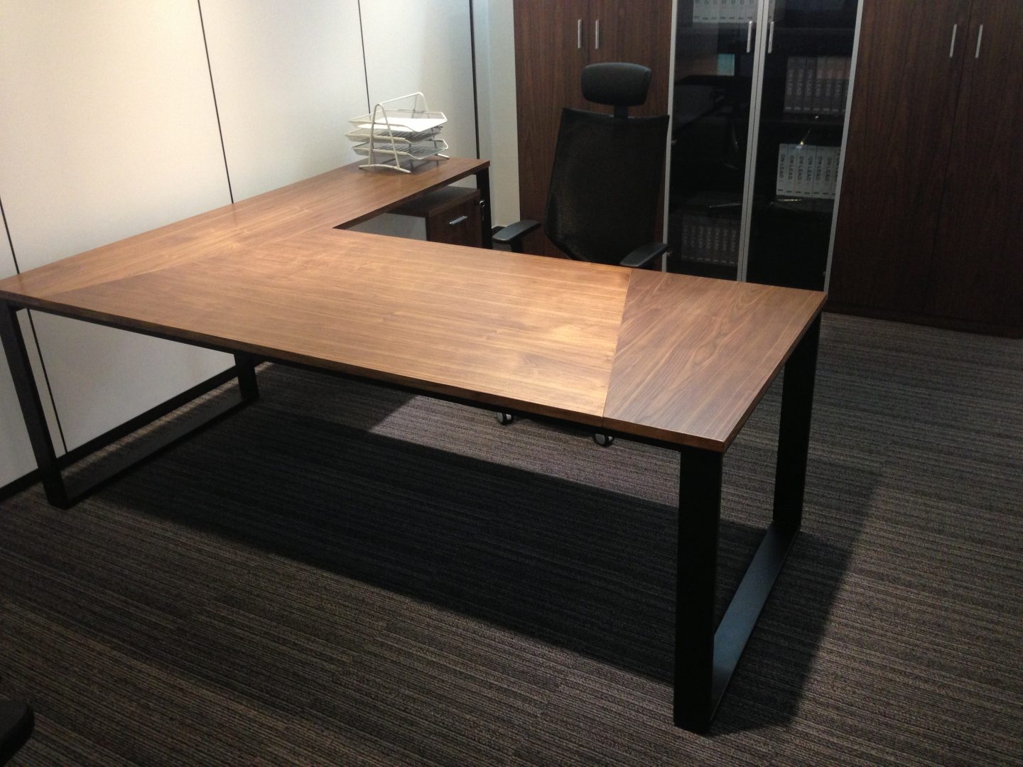 שולחן מנהל דגם Q- סטטוס ריהוט משרדי שולחן מנהל דגם Q- סטטוס ריהוט משרדי