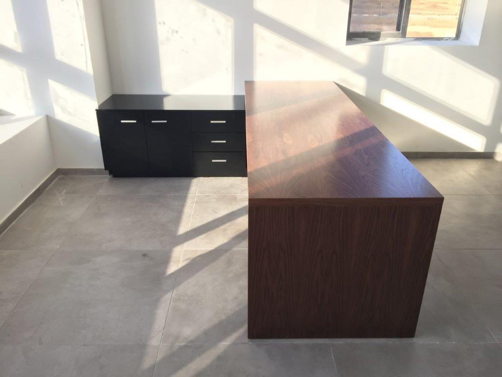 שולחן מנהל דגם דיפ- סטטוס ריהוט משרדי שולחן מנהל דגם דיפ- סטטוס ריהוט משרדי