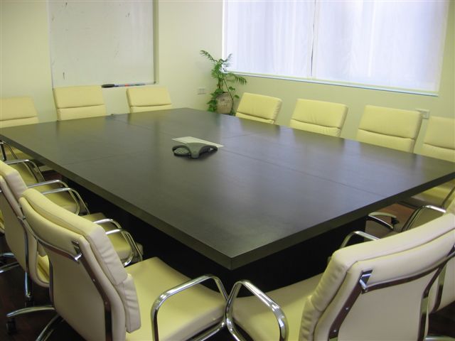 שולחן לחדר ישיבות דגם חרמון - סטטוס ריהוט משרדי שולחן לחדר ישיבות דגם חרמון - סטטוס ריהוט משרדי