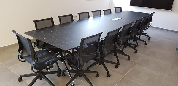 Read more about the article מתנות לשולחן משרדי שישדרגו את העבודה ועיצוב המשרד