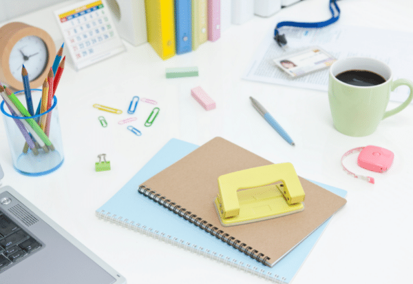 Read more about the article איך אפשר לייעל את עבודת המשרד באמצעות ציוד משרדי מתאים ואיכותי?