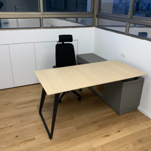 שולחן מנהל דגם בלייר